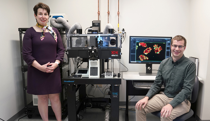 Marcela Brissova, PhD, and MD/PhD student John “Jack” Walker are part of the research team that developed a pseudoislet system for integrated studies of human islet function.