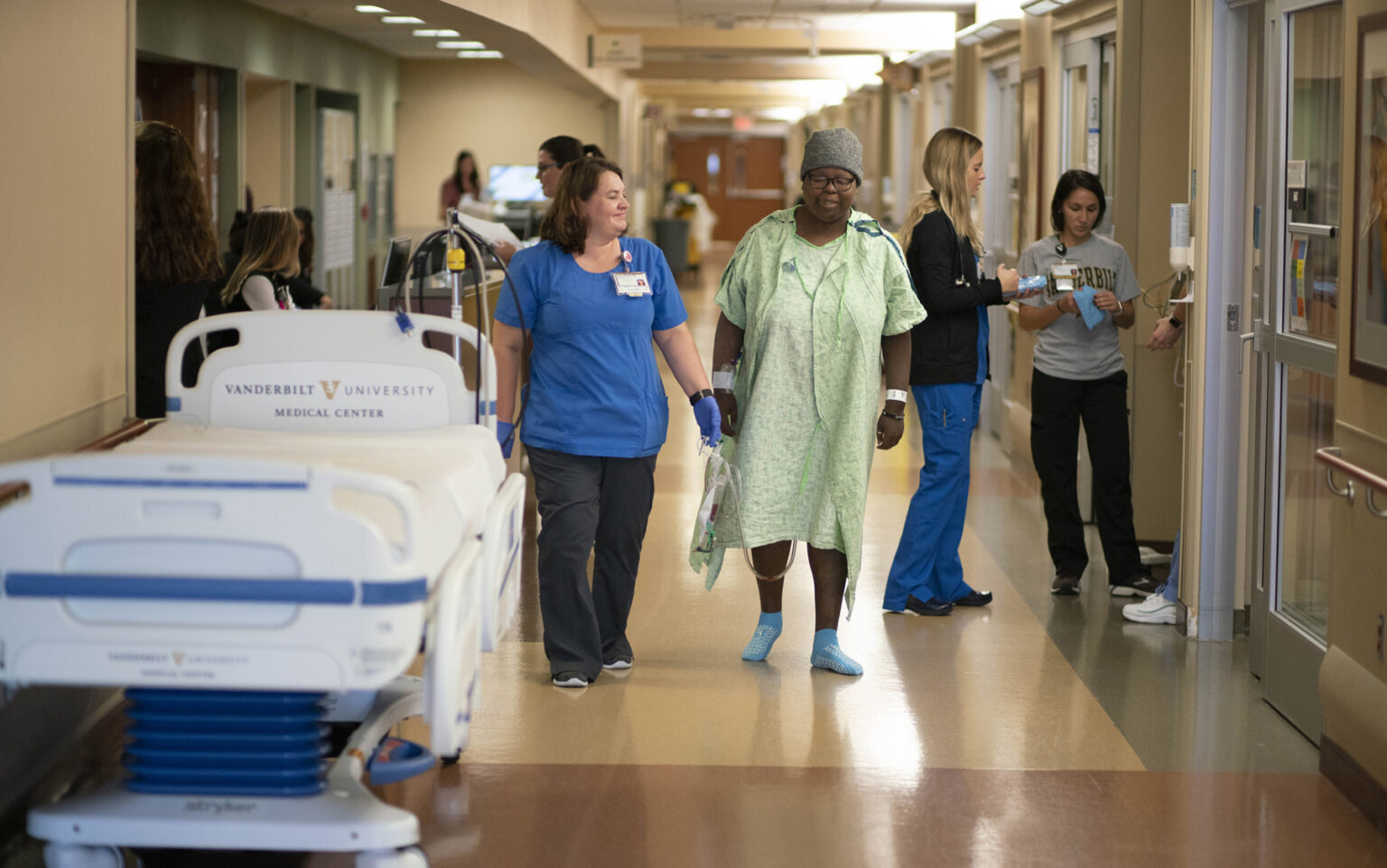 An initiative at VUMC is helping patients recover more quickly from major surgery, leave the hospital earlier and have fewer side effects from their pain management. (photo by Joe Howell)