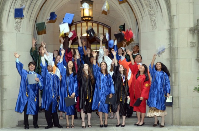 First graduating class of the School for Science and Math