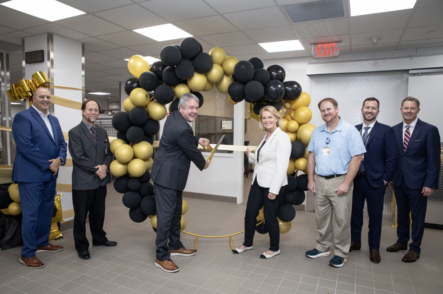 VUH recently held a grand opening celebration for the hospital’s newly renovated kitchen. (photo by Erin O. Smith)